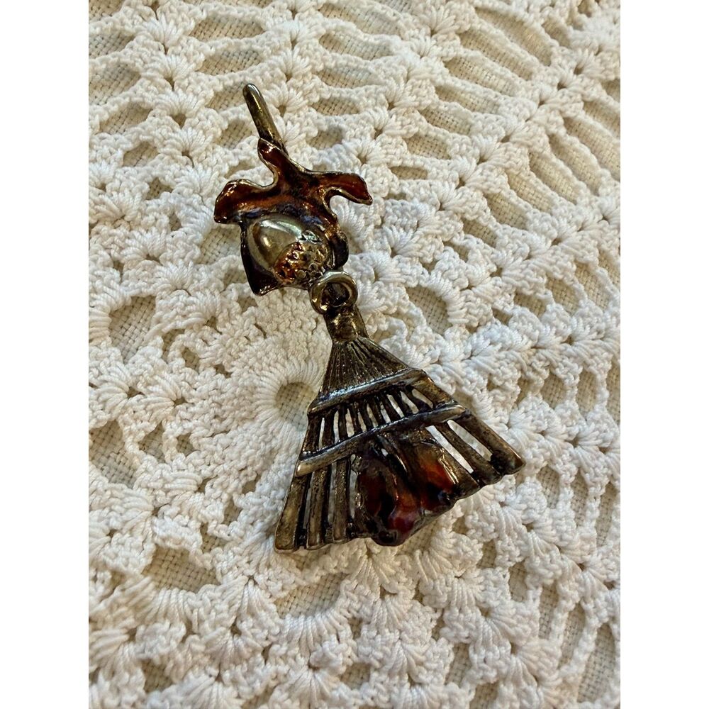 Vintage 1980s Antiqued Gold Tone Moving Fall Rake Brooch